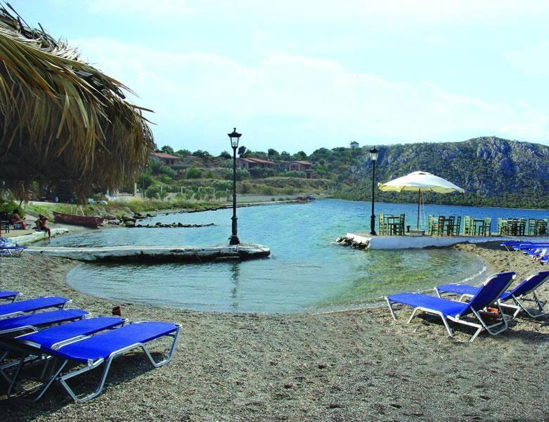 Mantas Bay Hotel Loutraki  Bagian luar foto